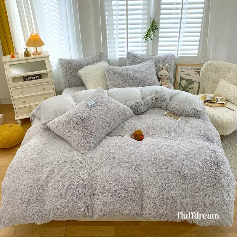 Cloudestine Bedding set